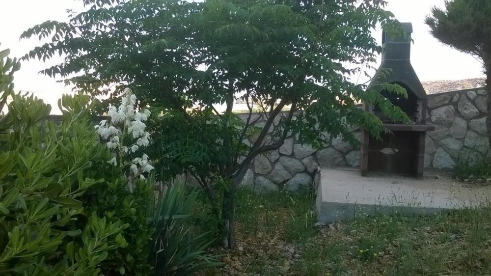 Apartment In Kustici With Balcony, Wifi, Washing Machine Exterior foto